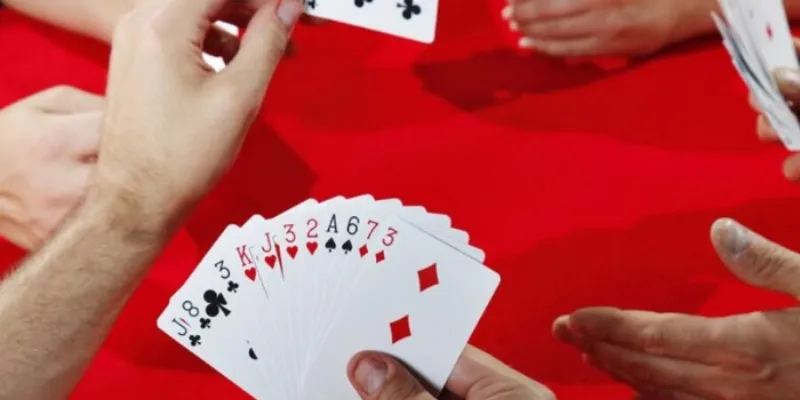 Tìm hiểu về bài Tiến Lên